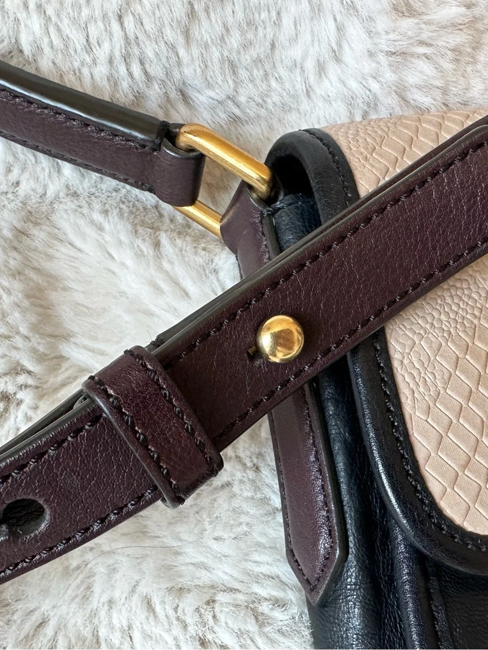 Marc Jacobs Leather Crossbody. Great condition